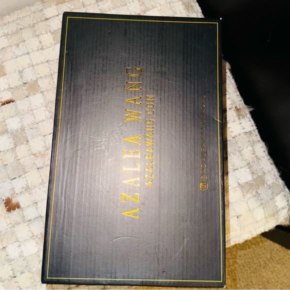 Azalea Wang Paradise Nude/ Rhinestone Sandals size 9 - Picture 7 of 7